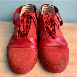 Red Del Toro Sneakers Size 9 US Men